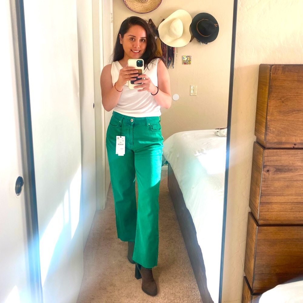 New Zara Jeans green color but they didn’t fit me for my liking my height is 5’0